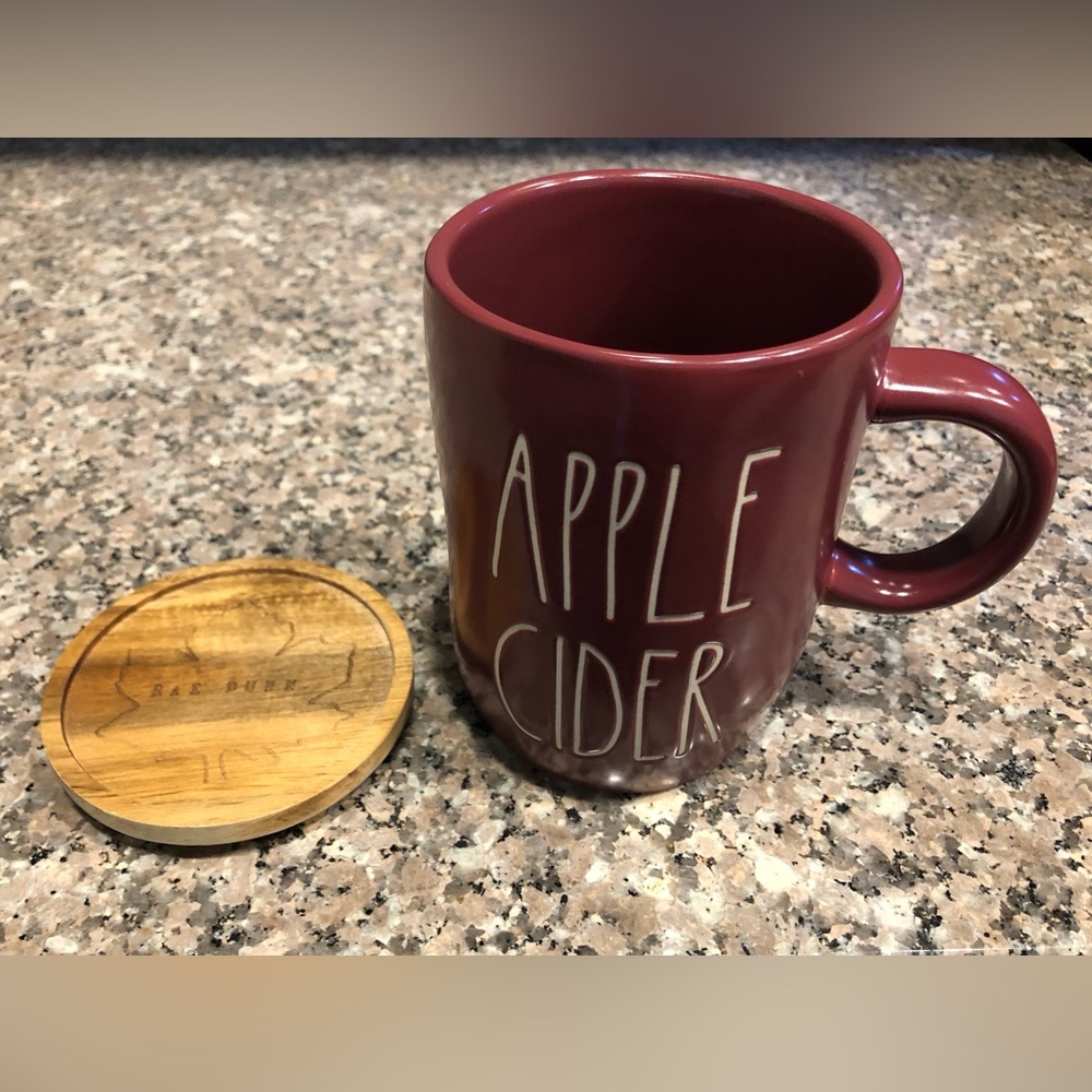 RAE DUNN 🍎 “Apple Cider” 🍎 Burgundy Mug with Wooden Lid
